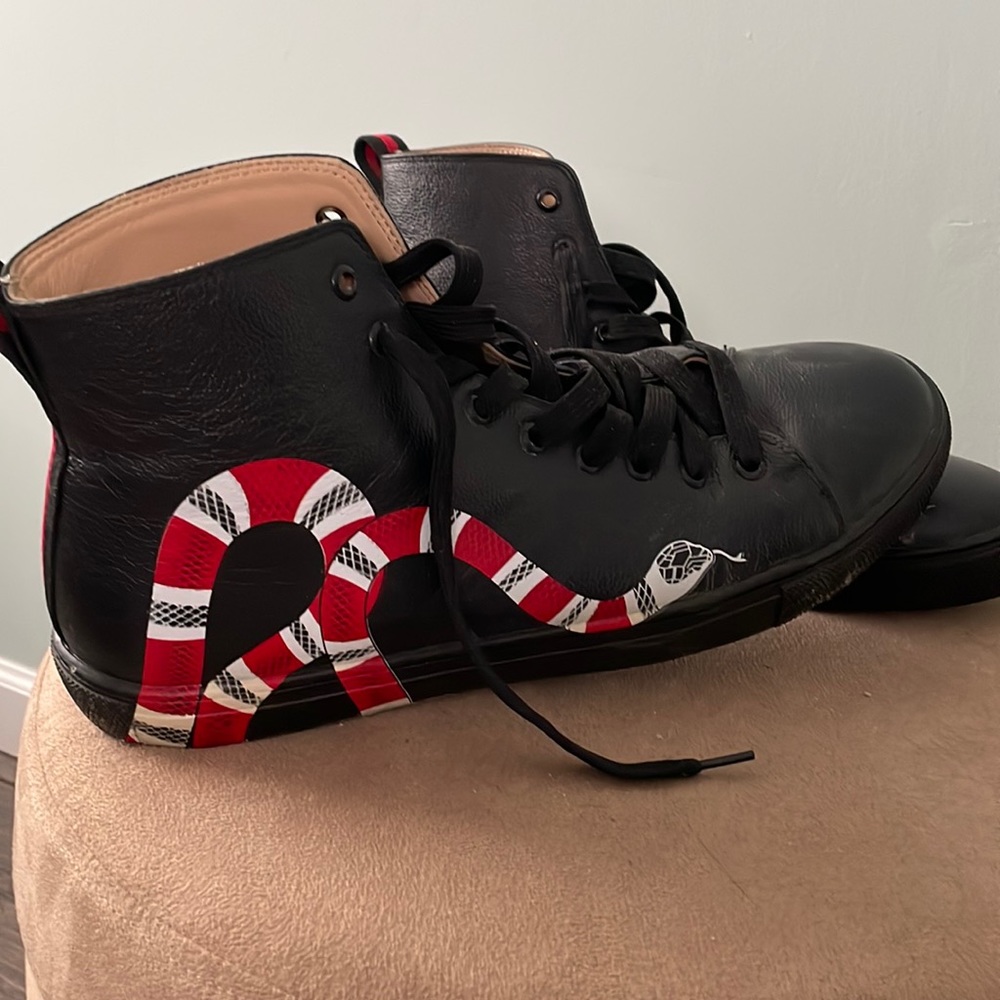 Mens size 11 snake shoes